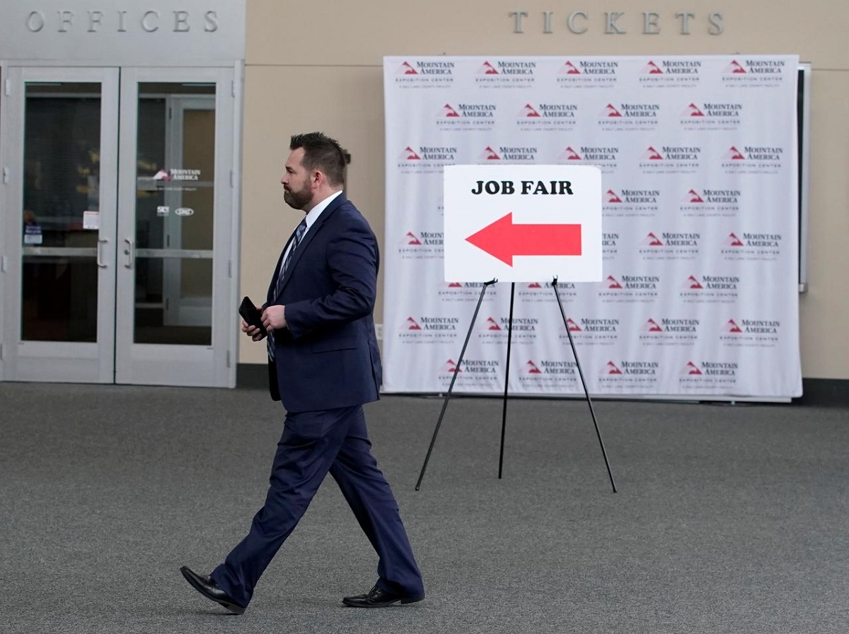 Bitcoin [BTC] Gains Expected as Unemployment Claims Soar in the US