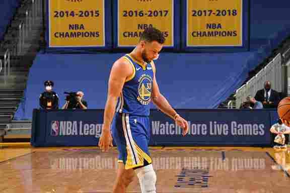 NBA Legend Stephen Curry Enters NFT Metaverse, Here’s What He Bought