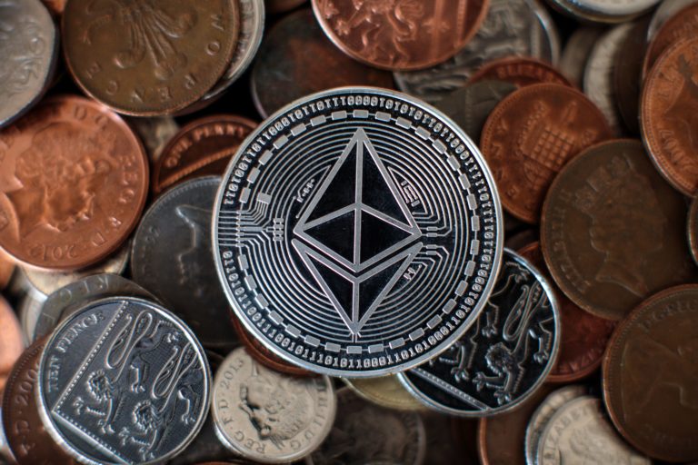 Crypto Prices Today: Bitcoin (BTC) Price Rises Above $41,500, Ether Edges Higher While Pepe Declines