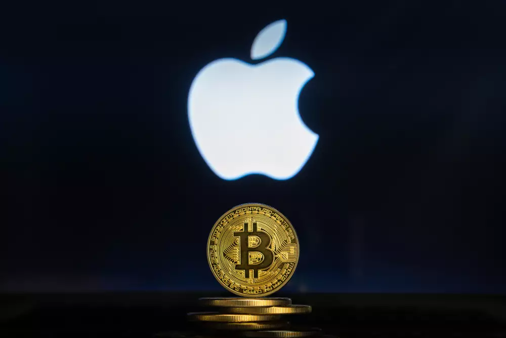 Apple-Should-Take-a-Bite-Out-of-Bitcoin