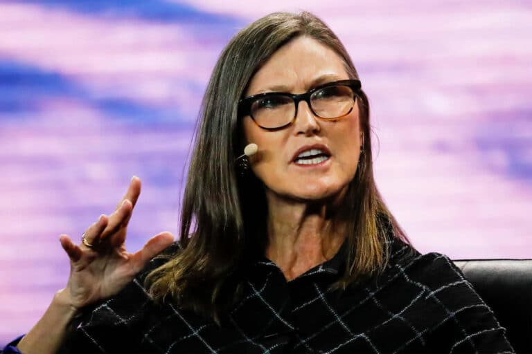 Cathie Wood Sells Ethereum Futures ETFs, Bearish Signal For Spot ETFs?