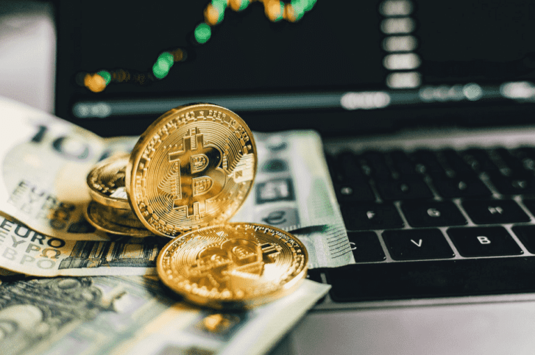 Top Analyst Predicts Bitcoin Price To Hit $600K Amid ETF Optimism