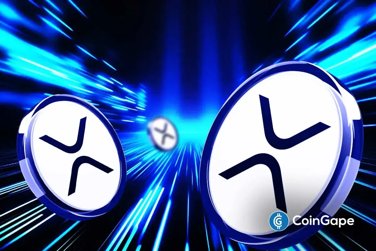 XRP faces falling reserves as the market reacts to signs of a possible rally.